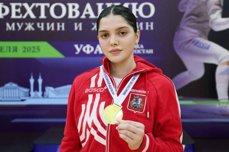 Айзанат Муртазаева – чемпионка России по фехтованию на шпагах