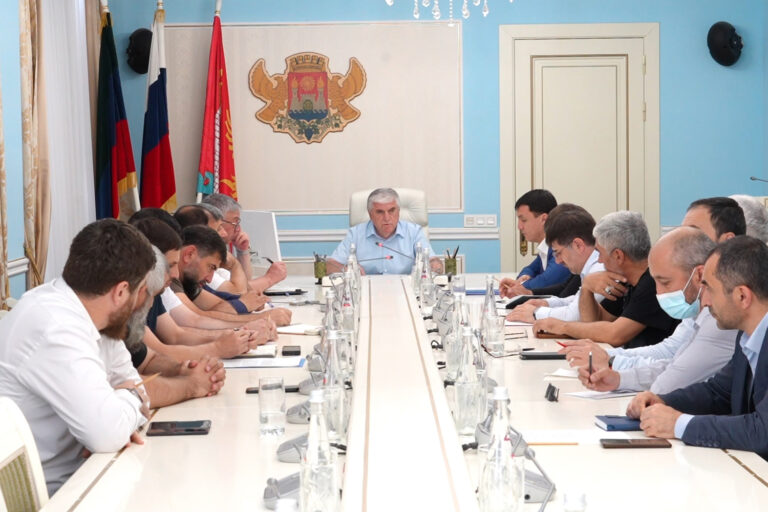 Проблемные дома должны получать услуги!
