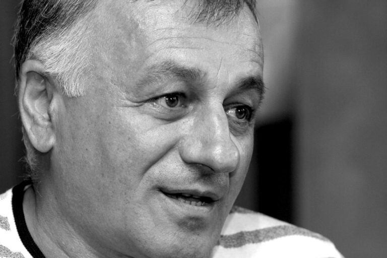 «Ушла эпоха»: прощание с легендой дагестанской журналистики –  Аликбером (Аликом) Абдулгамидовым