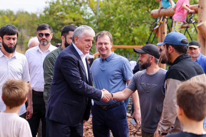 e09954aa-e33b-4a98-8547-b28319723e70