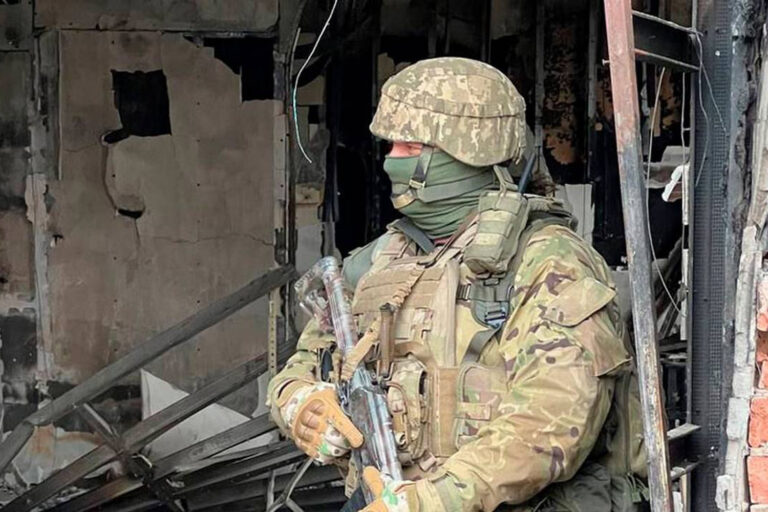 Увеличены выплаты для военных, заключивших контракт