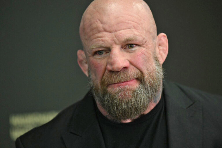 Монсон объяснил доминирование россиян в UFC