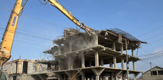 В Махачкале принудительно сносят самострой