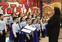 Поделись улыбкою своей…