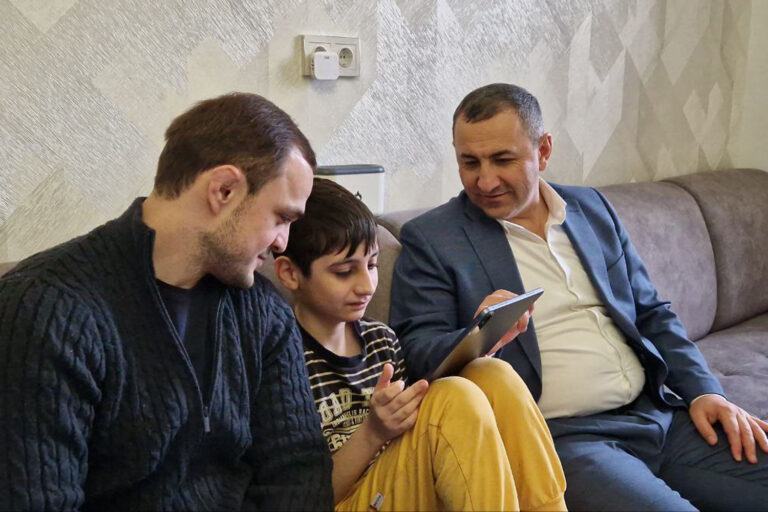 Депутаты города исполняют желания особенных детей