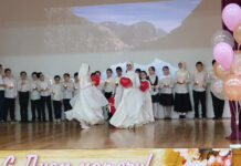 День матери в школе