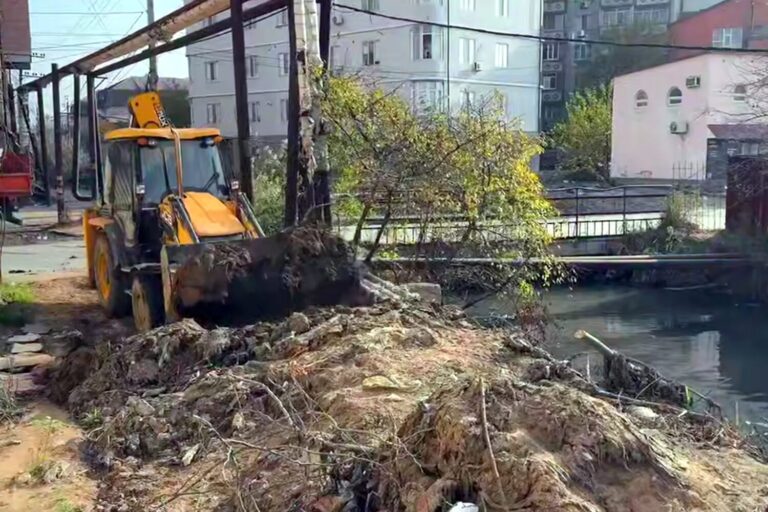 Масштабная очистка рек в Махачкале: меры против затоплений