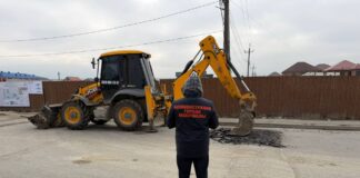 В Махачкале демонтируют незаконные дорожные неровности