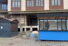 Махачкала освобождает муниципальную землю от незаконных торговых объектов