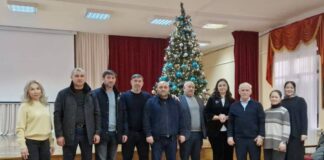 Депутаты подарили новогоднее чудо воспитанникам Республиканского центра в Махачкале