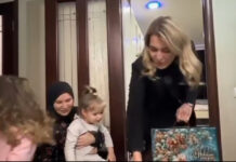 Мэр Махачкалы дарит новогоднее волшебство юным жителям в рамках акции «Ёлка желаний»