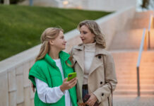 Yota подарит сим-карту вместе с первым паспортом