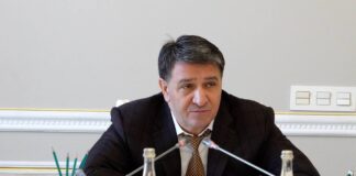 В Махачкале обсудили вопросы обеспечения жильем детей-сирот и запуск программы ФКГС