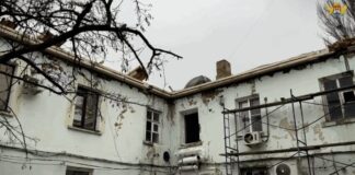 Кровлю постадавшего от самостроя дома восстановят по поручению мэра Махачкалы