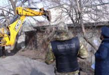 Суд обязал снести 14 незаконных гаражей