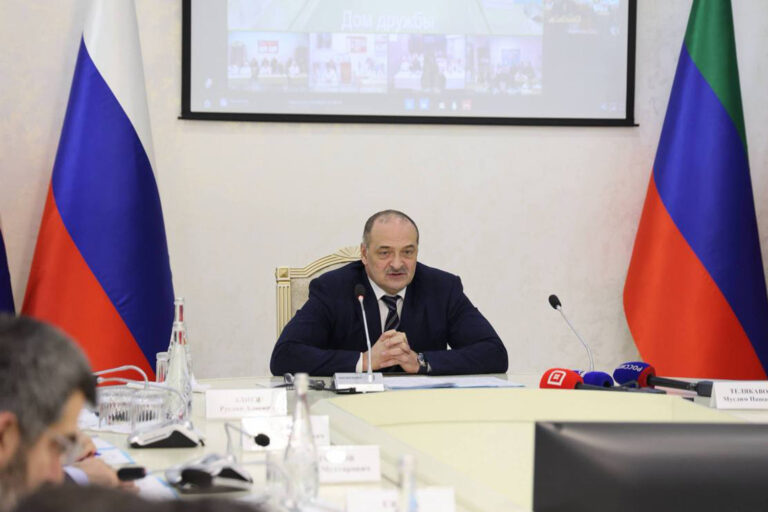 Новые школы, кадры и поддержка