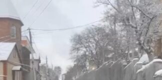 Махачкала борется с обледенением: в городе запущена антигололедная программа