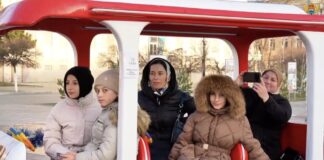 Дети из районов Дагестана посещают новогодние мероприятия в Махачкале