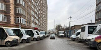 В Махачкале проверили парковку автобусов маршрута №44 по жалобам жителей