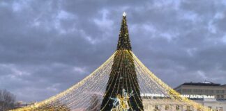 Праздник продолжается: Программа на площади Махачкалы на 8 января