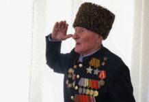 Джамбулат Салавов поздравил со 102-летием ветерана ВОВ Ибрагим-Пашу Садыкова