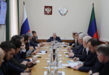 В Дагестане продолжается строительство подъездной дороги к морскому торговому порту