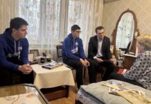 Активисты «Молодой Гвардии» в Дагестане посетили блокадницу Ленинграда Ирину Сухомлинову