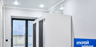 В Махачкале двое сообщников ограбили пункт выдачи заказов