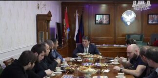 Джамбулат Салавов наградил махачкалинских героев и распорядился усилить меры безопасности на водных объектах