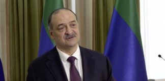 Глава Дагестана поздравил работников СМИ с Днем российской печати