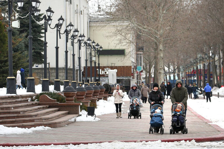 Новые размеры пособий семьям с детьми в Дагестане с 2026 года