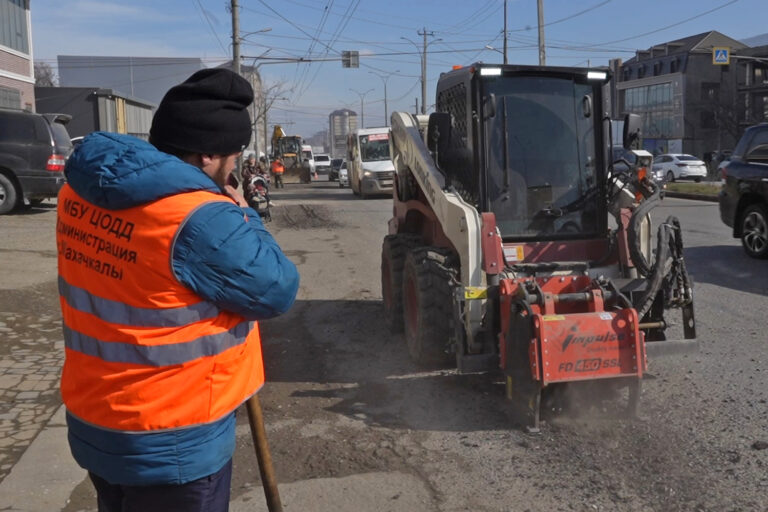 Городские дороги приводят в порядок