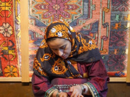 Две хранительницы ремесел под одной крышей