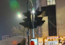 Сбой светофора в Махачкале устранен благодаря обращению в соцсетях