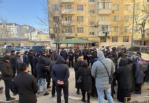 Депутаты Махачкалы провели выездную встречу с гражданами по вопросам ЖКХ