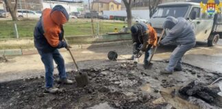 Ремонт асфальтового покрытия во дворах Махачкалы продолжается согласно утвержденному списку