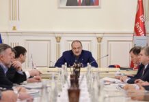 Сергей Меликов встретился с потерпевшими от действий компании «АР ГРУПП»