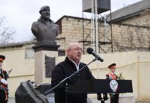 В Дербенте открыли памятник кавалеру двух орденов Мужества Нариману Шихалиеву