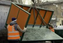 В Махачкале продолжается обновление контейнерного парка и благоустройство придомовых территорий