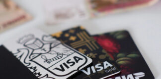 Центробанк создаст единую базу данных банковских карт россиян