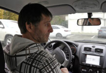 Мэр столицы вручил ключи от автомобиля участнику СВО