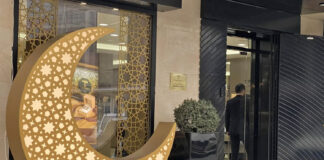 Праздничная иллюминация и тематический декор