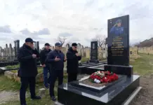 Имам Яралиев посетил родных и близких Героя России Муслима Муслимова