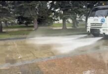 Центральную площадь Махачкалы привели в порядок с помощью спецтехники