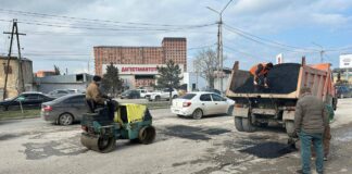 В Махачкале восстановили дорожное покрытие на улице Хизри Булача