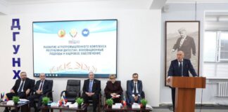 Абдулмуслим Абдулмуслимов предупредил предпринимателей о недопустимости роста цен в период праздников