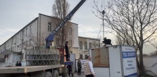 В Махачкале на улице Бейбулатова демонтировали незаконные коммерческие объекты и ограждения