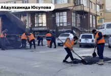В Махачкале за день уложили 39 тонн асфальта