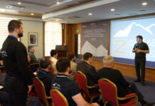 «Служить людям и действовать в их интересах»