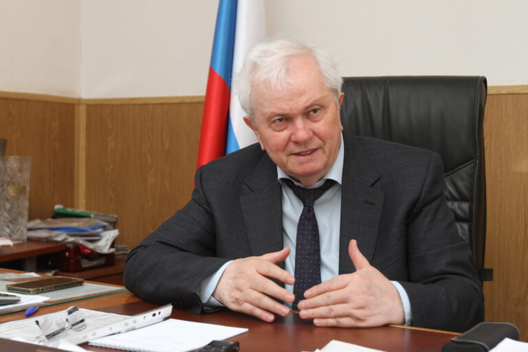 Общественная палата: взаимодействие власти и общества